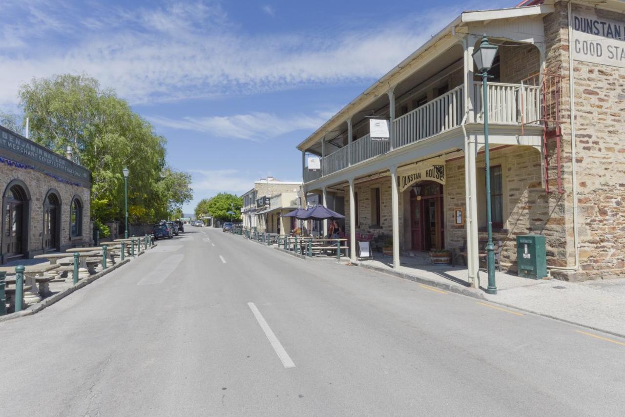 Dunstan House Motel Clyde Exterior photo